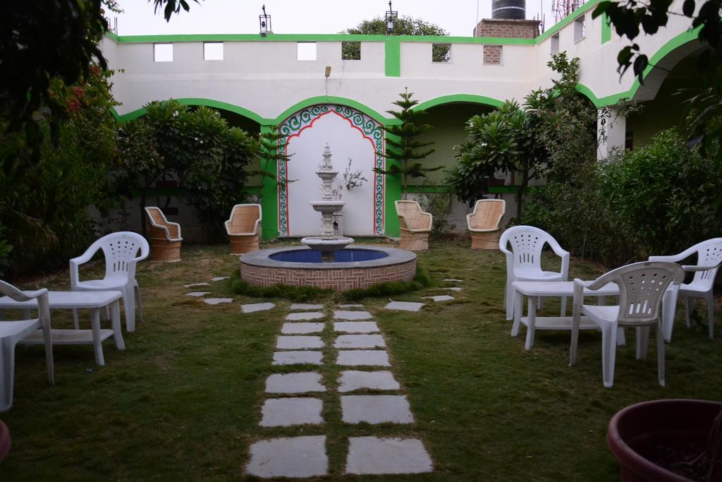 Anandam Palace Pushkar พุชการ์ ภายนอก รูปภาพ